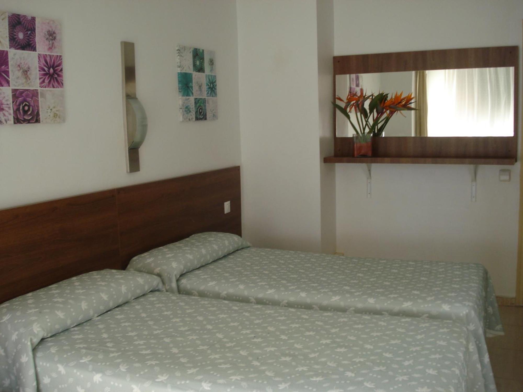 Hostal Margarita Pineda de Mar Chambre photo