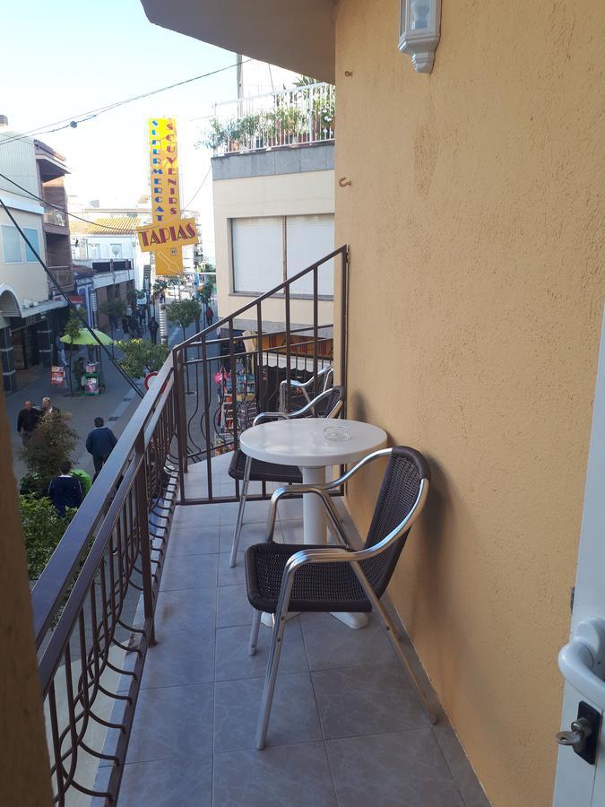Hostal Margarita Pineda de Mar Extérieur photo